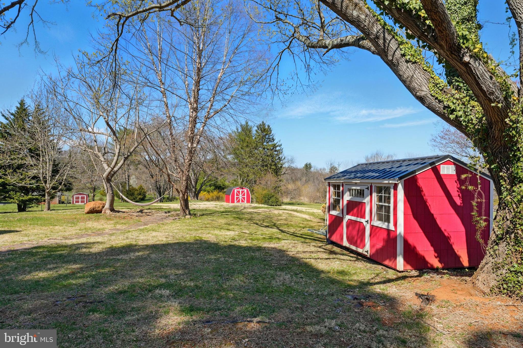 GREENFIELDS - Residential