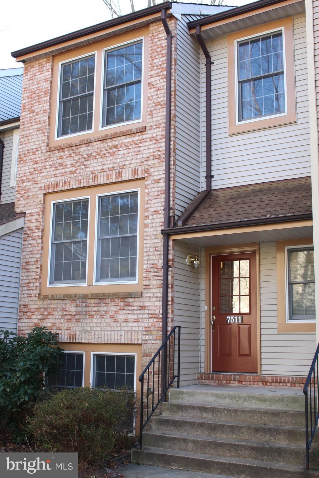 VILLAGE OF OWEN BROWN - Residential Lease