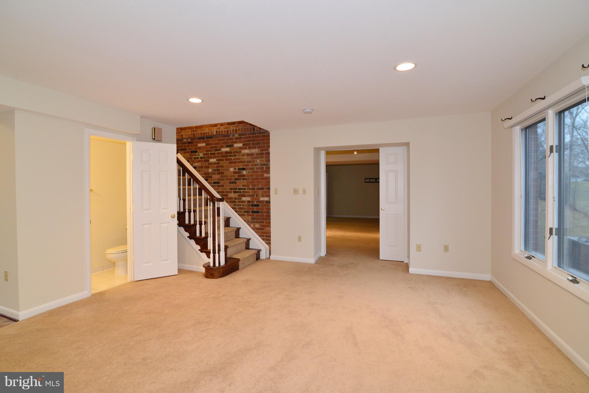 YORKSHIRE ACRES - Residential