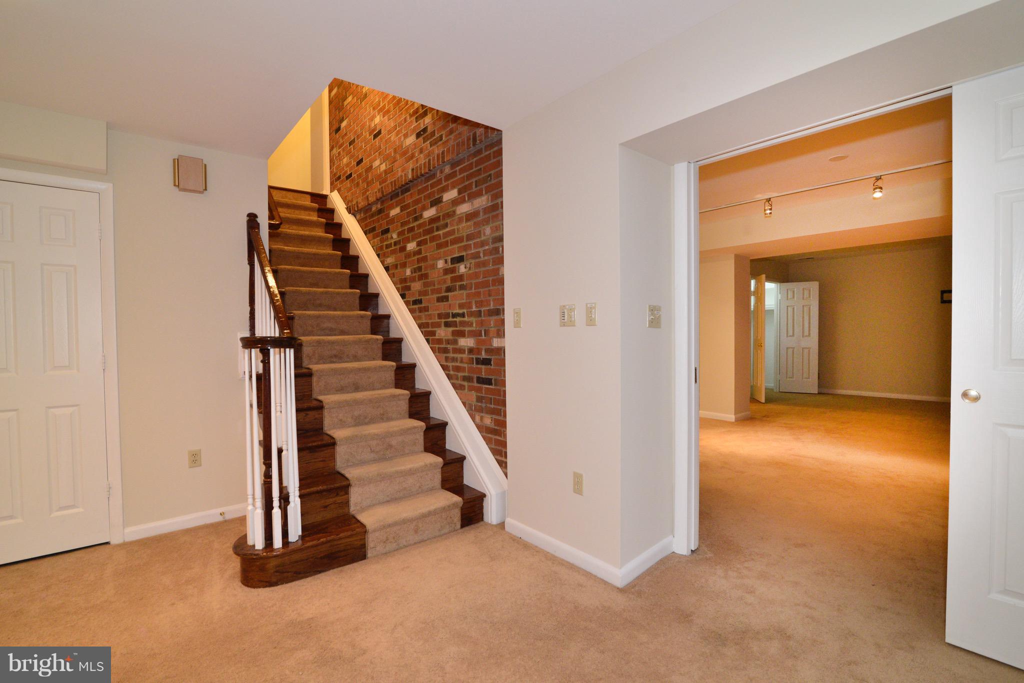 YORKSHIRE ACRES - Residential