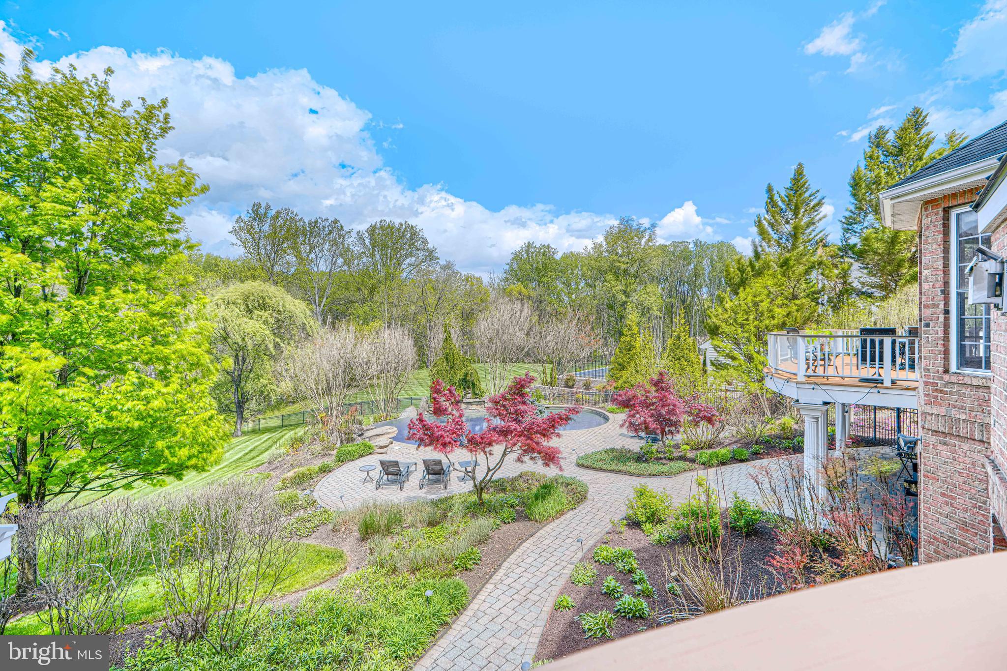 CHAPEL WOODS - Residential