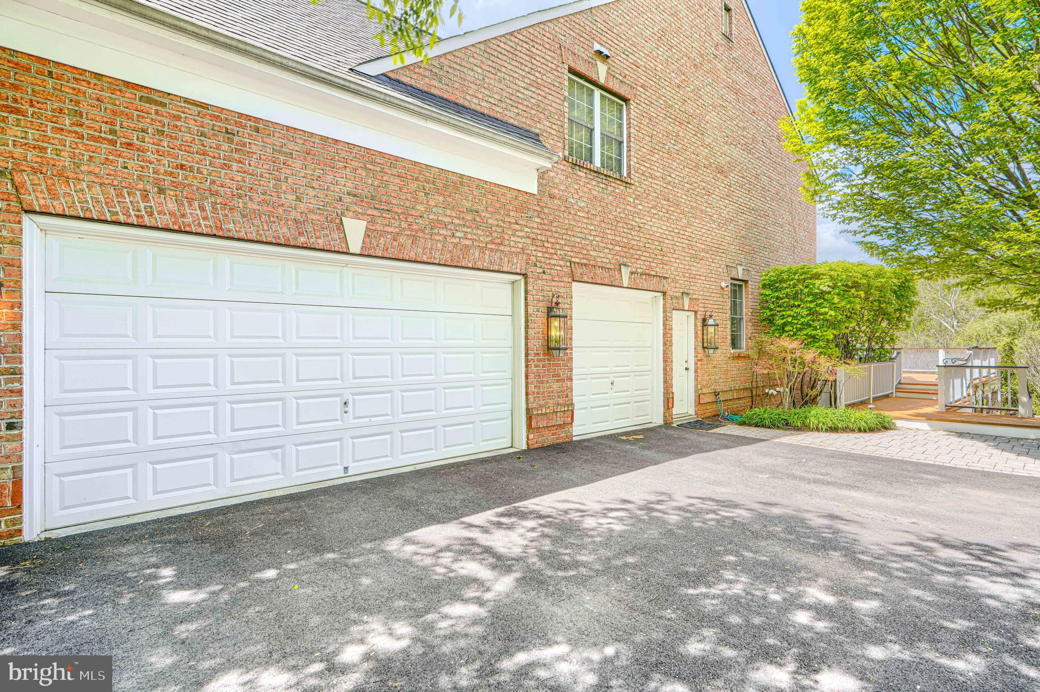 CHAPEL WOODS - Residential