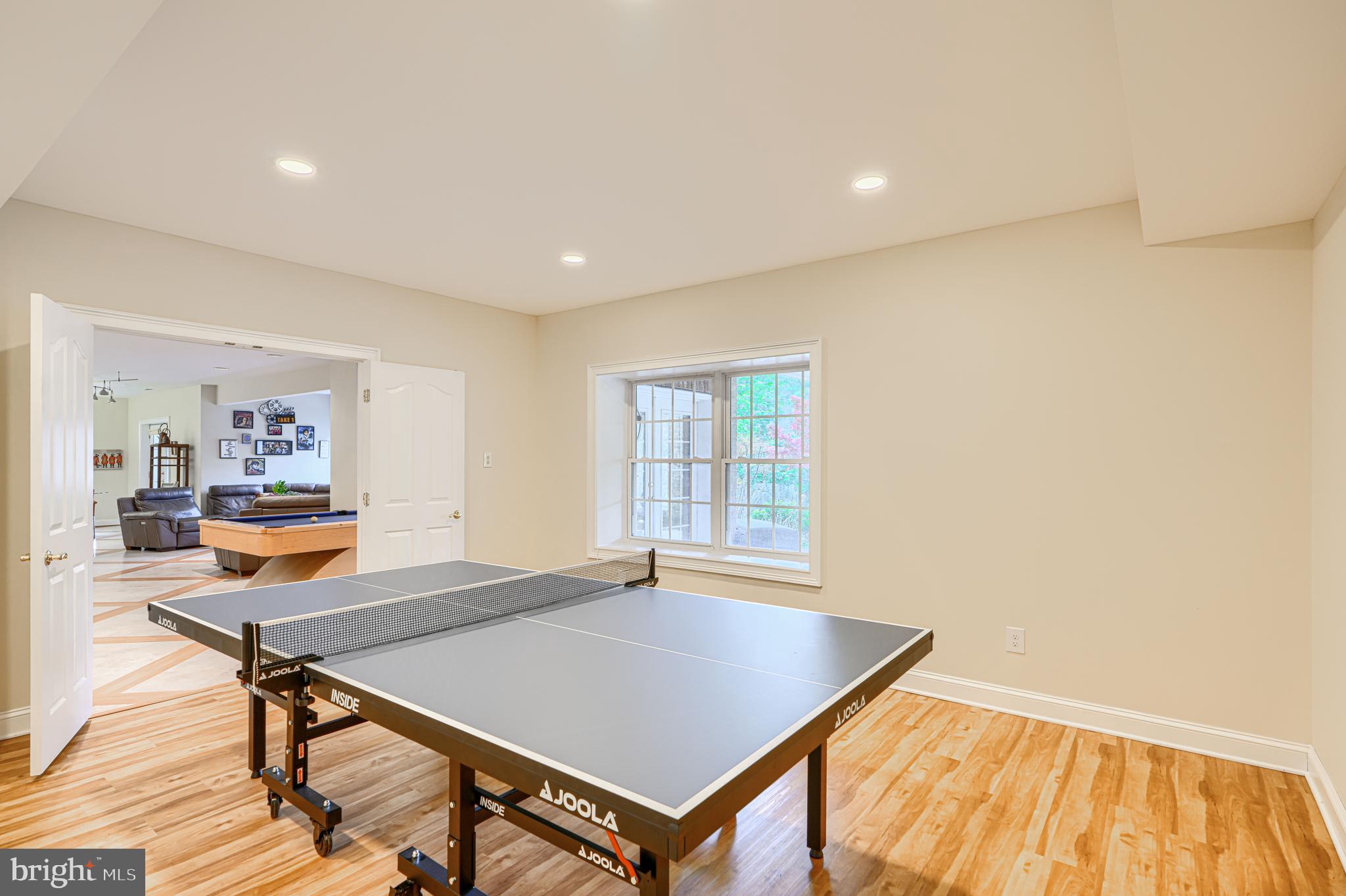 CHAPEL WOODS - Residential