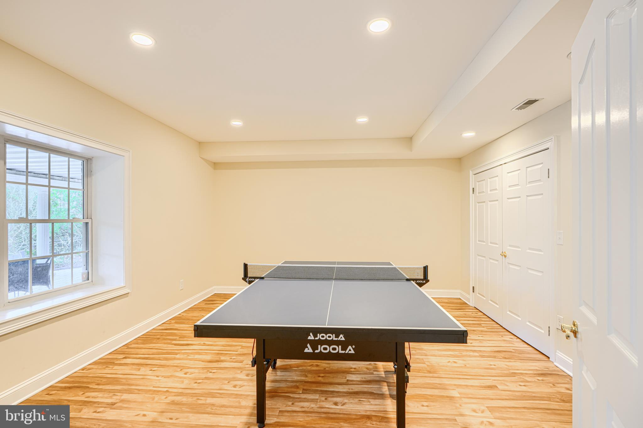 CHAPEL WOODS - Residential