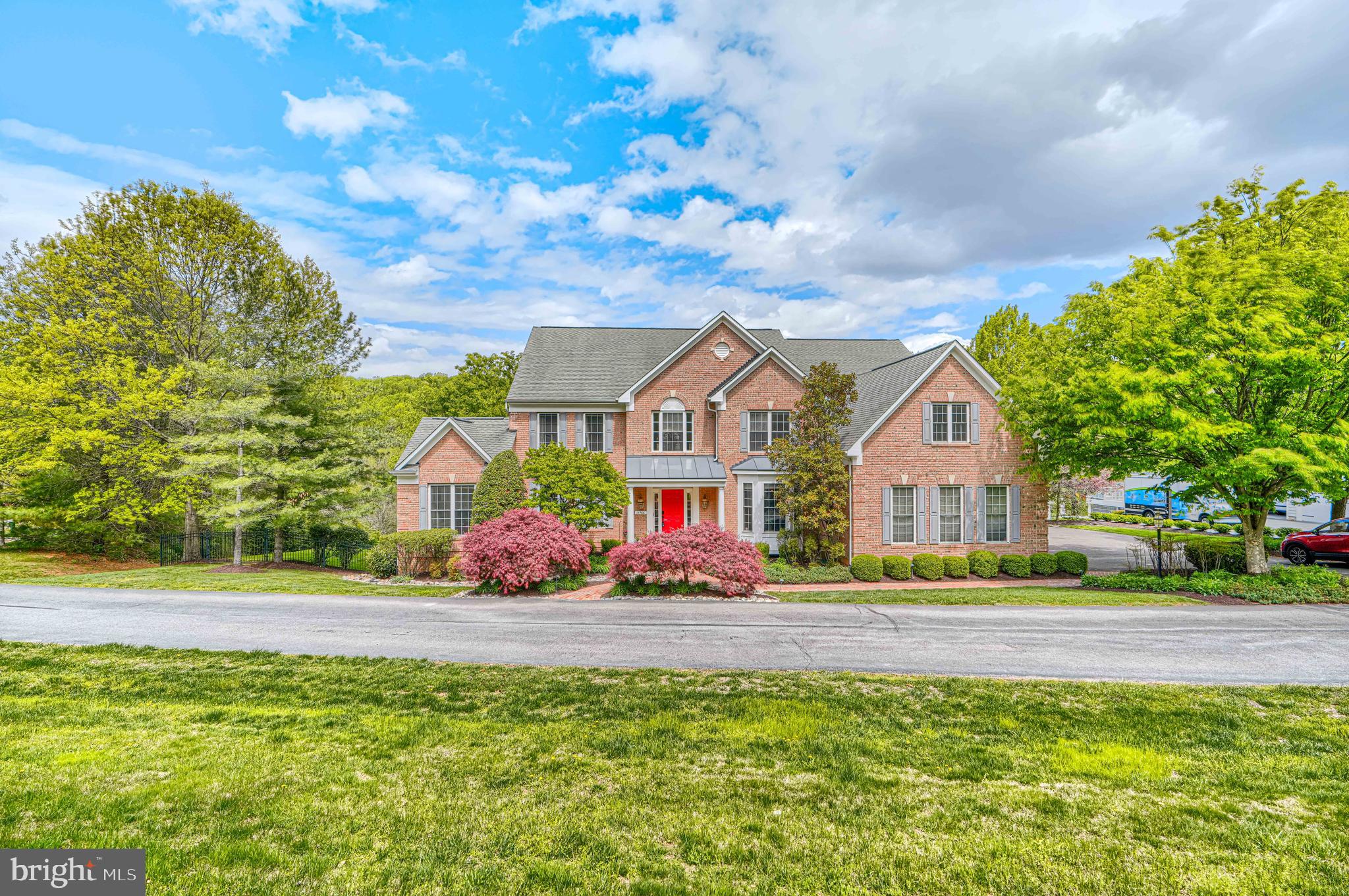 CHAPEL WOODS - Residential