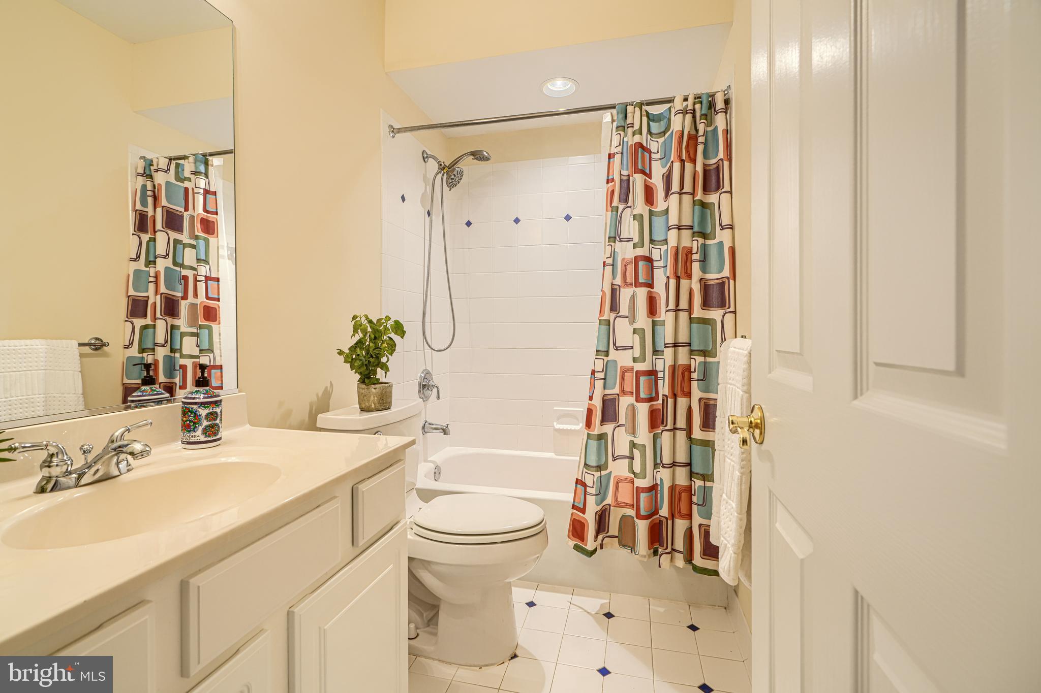 CHAPEL WOODS - Residential