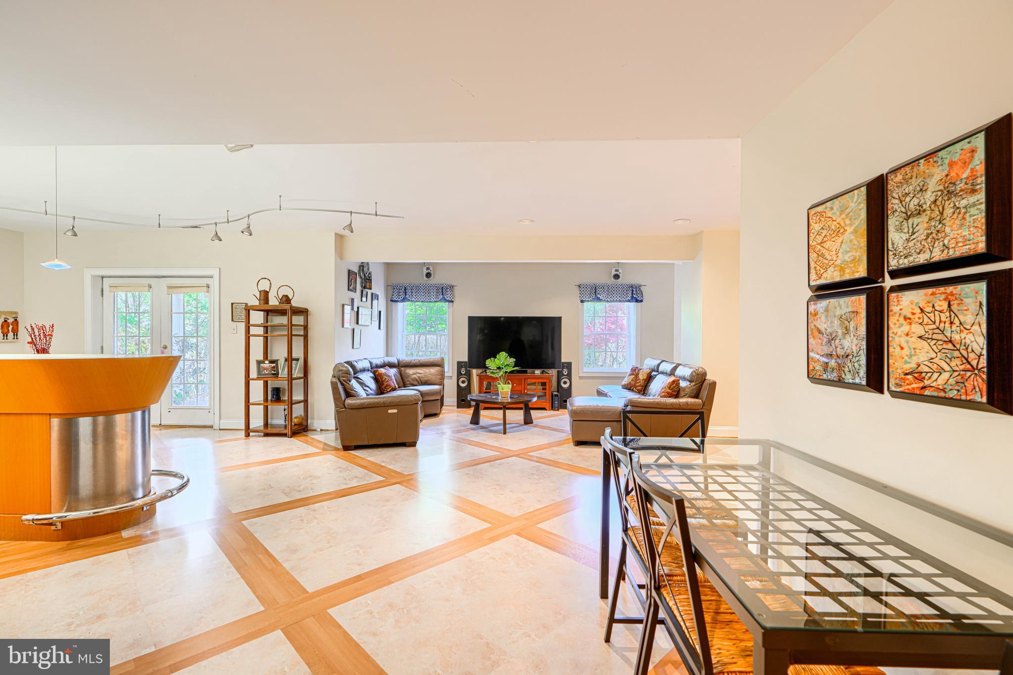 CHAPEL WOODS - Residential