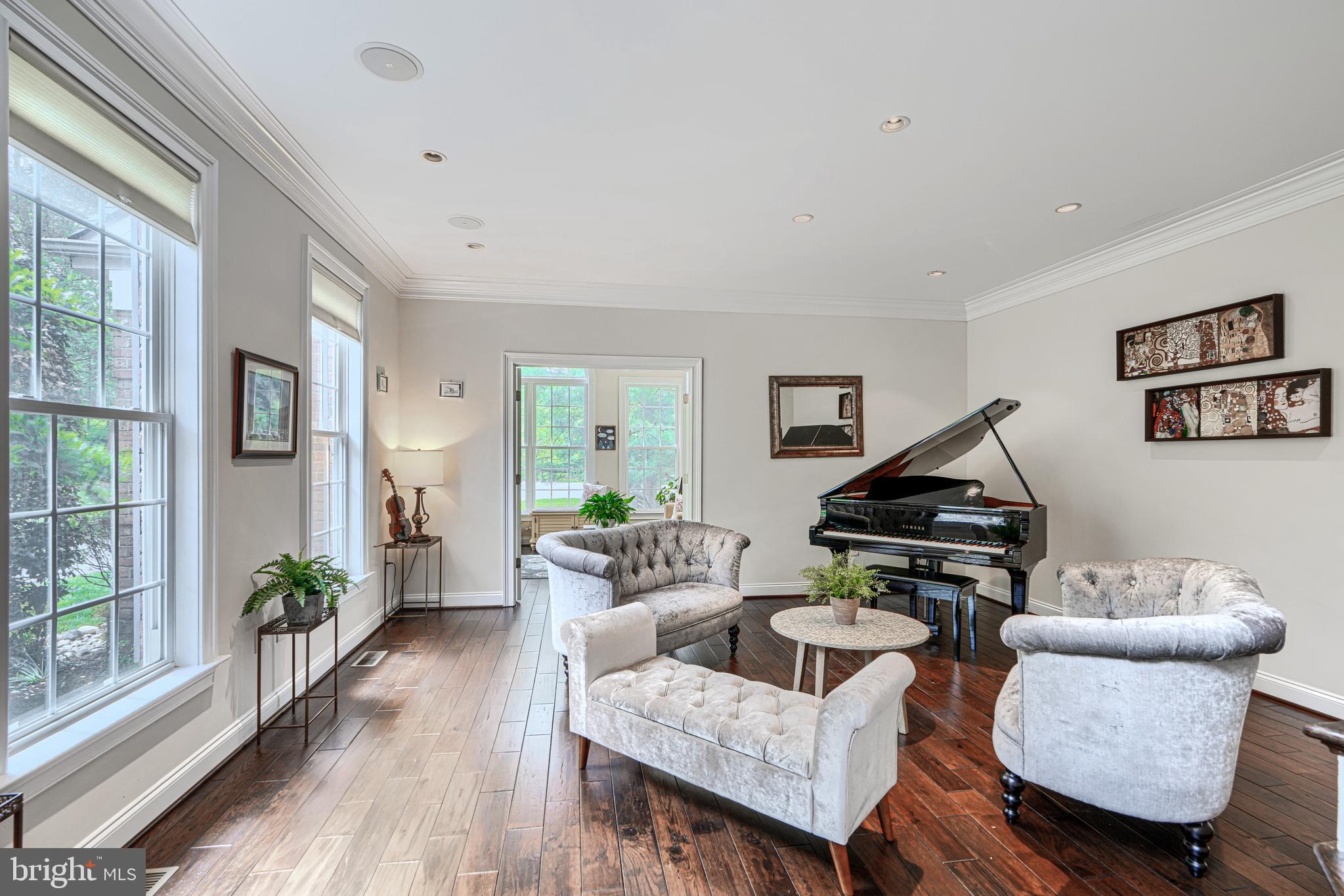 CHAPEL WOODS - Residential