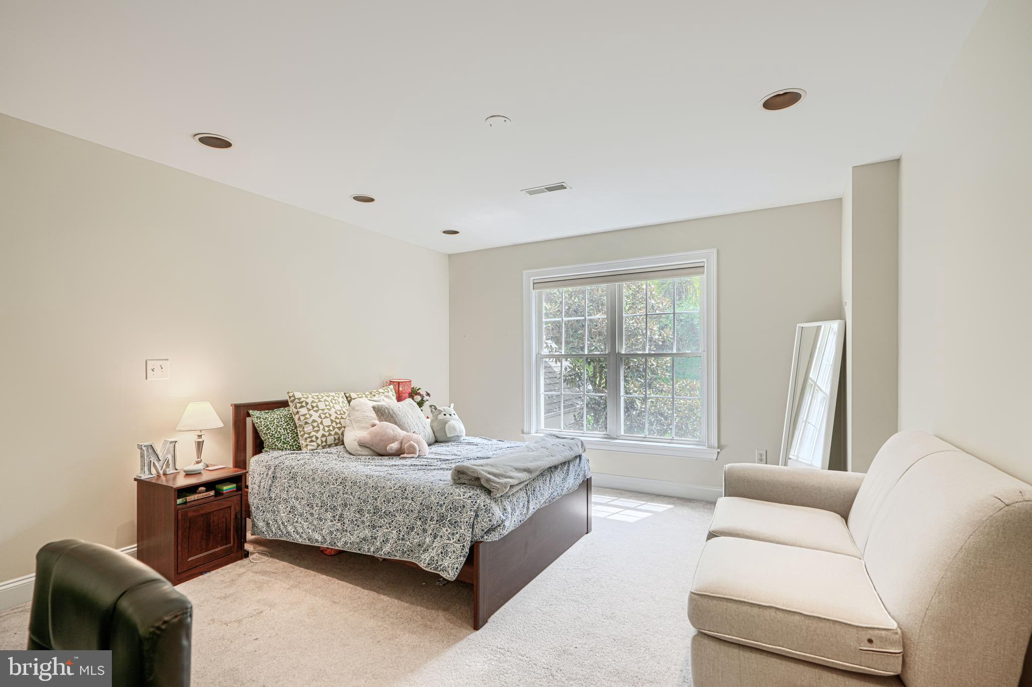 CHAPEL WOODS - Residential