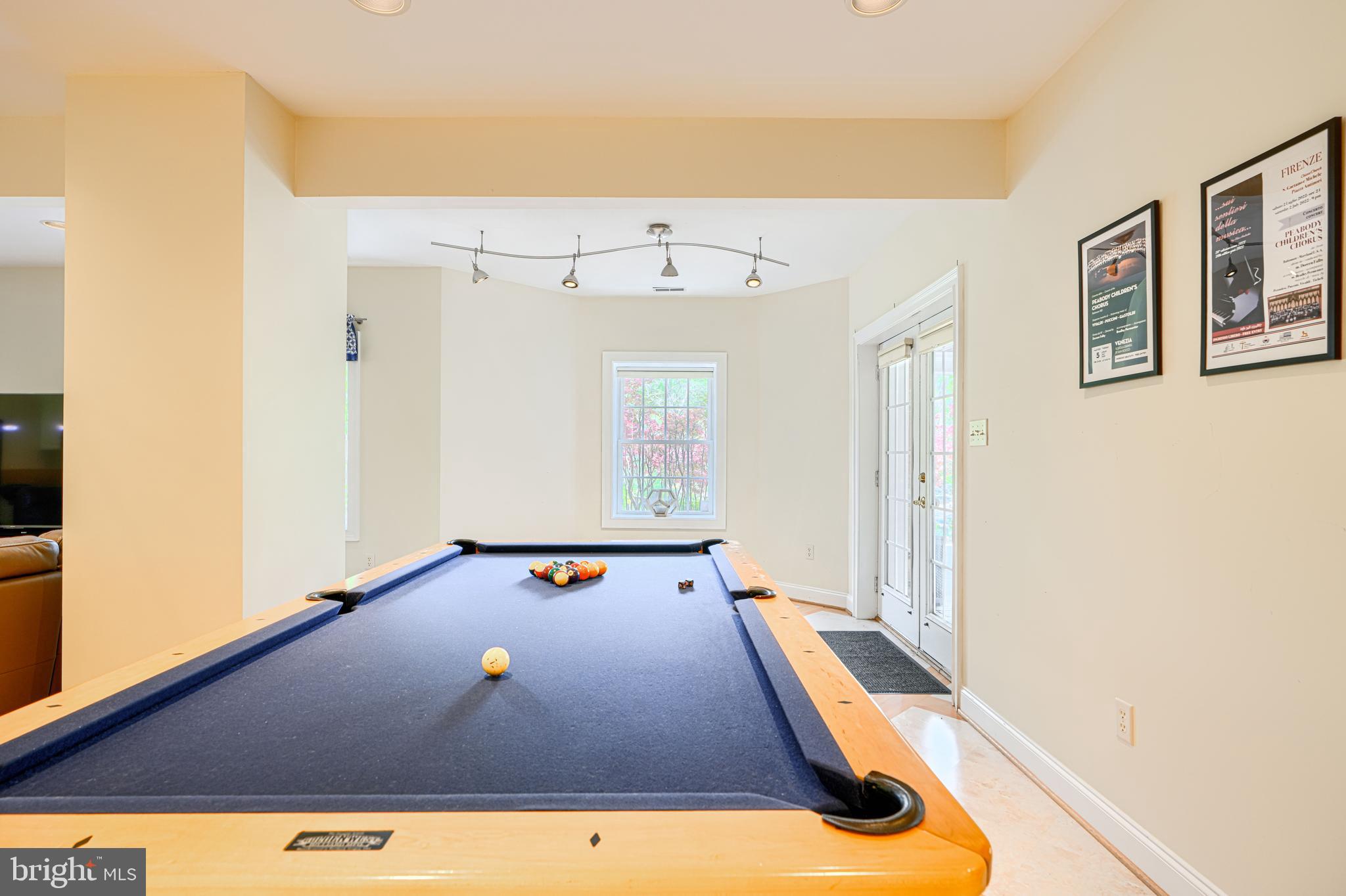 CHAPEL WOODS - Residential