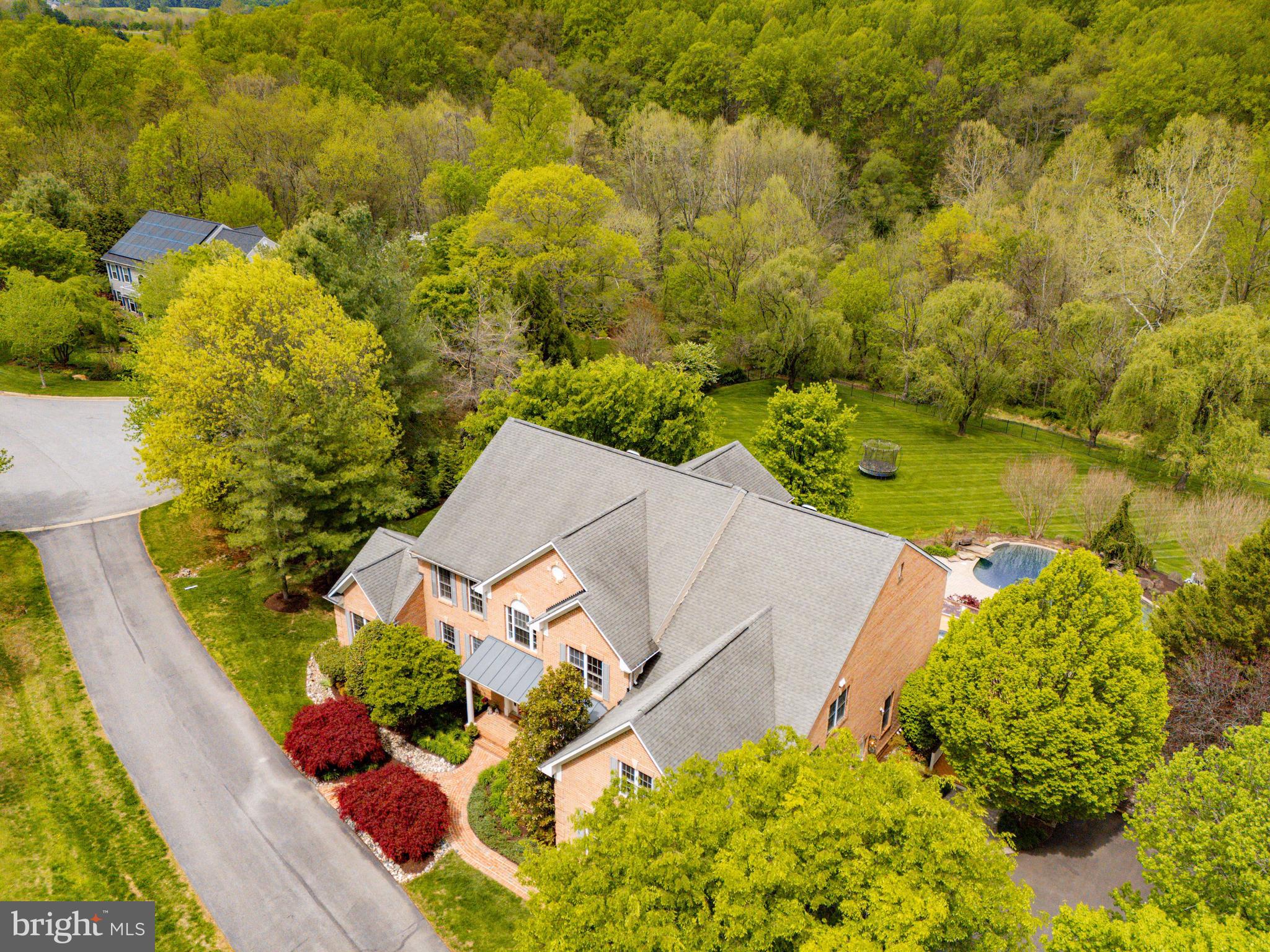 CHAPEL WOODS - Residential