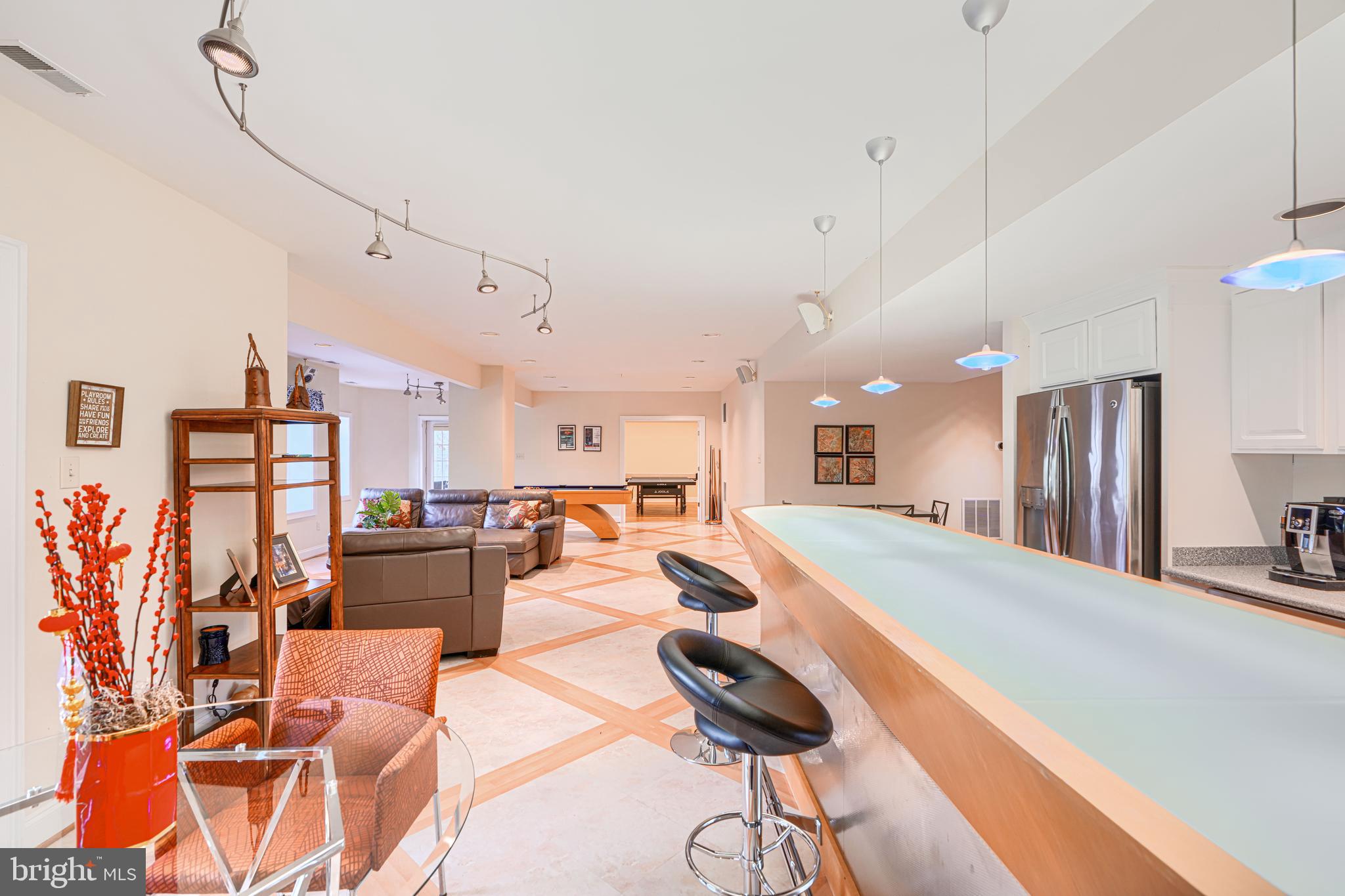 CHAPEL WOODS - Residential