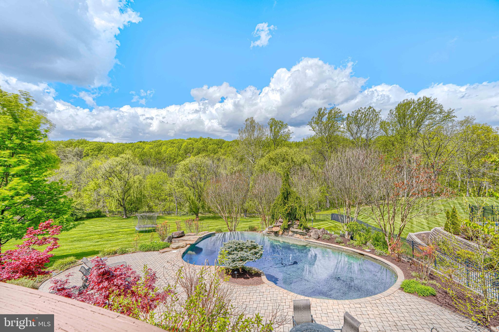 CHAPEL WOODS - Residential