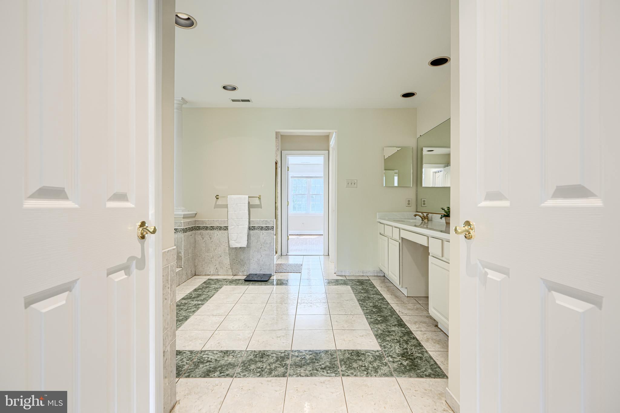 CHAPEL WOODS - Residential