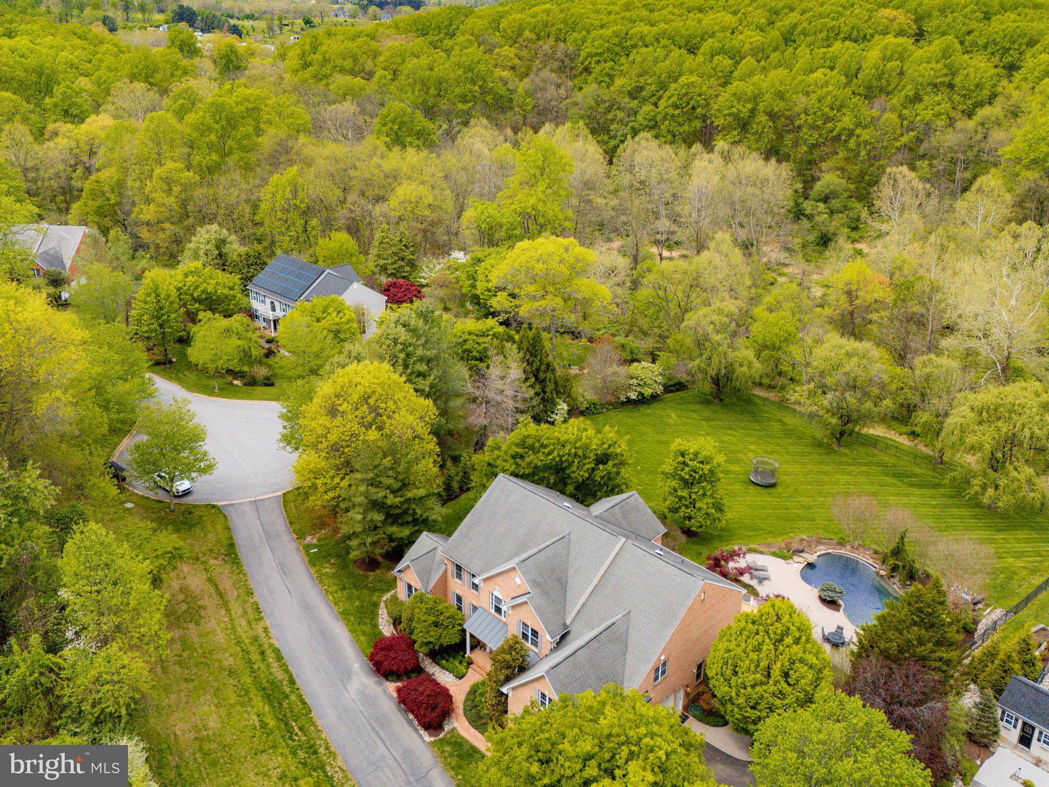 CHAPEL WOODS - Residential