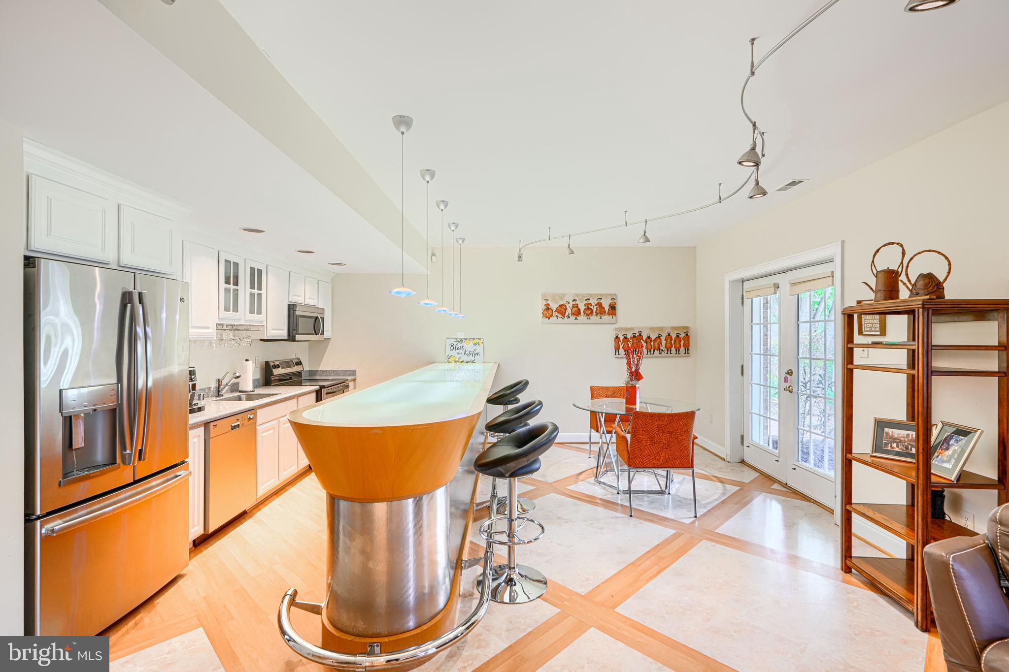 CHAPEL WOODS - Residential