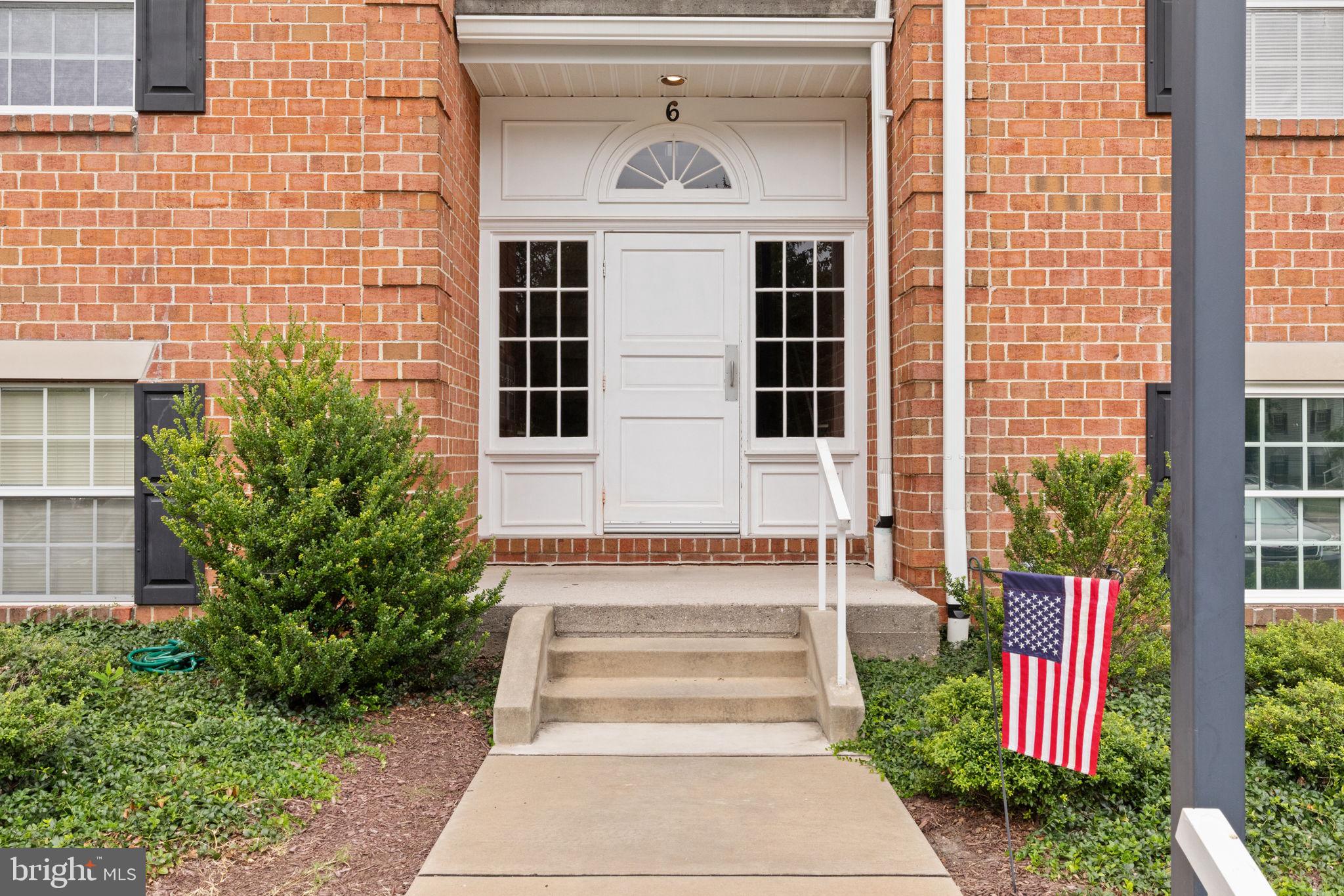 STAPLETON COURT GARDEN - Residential