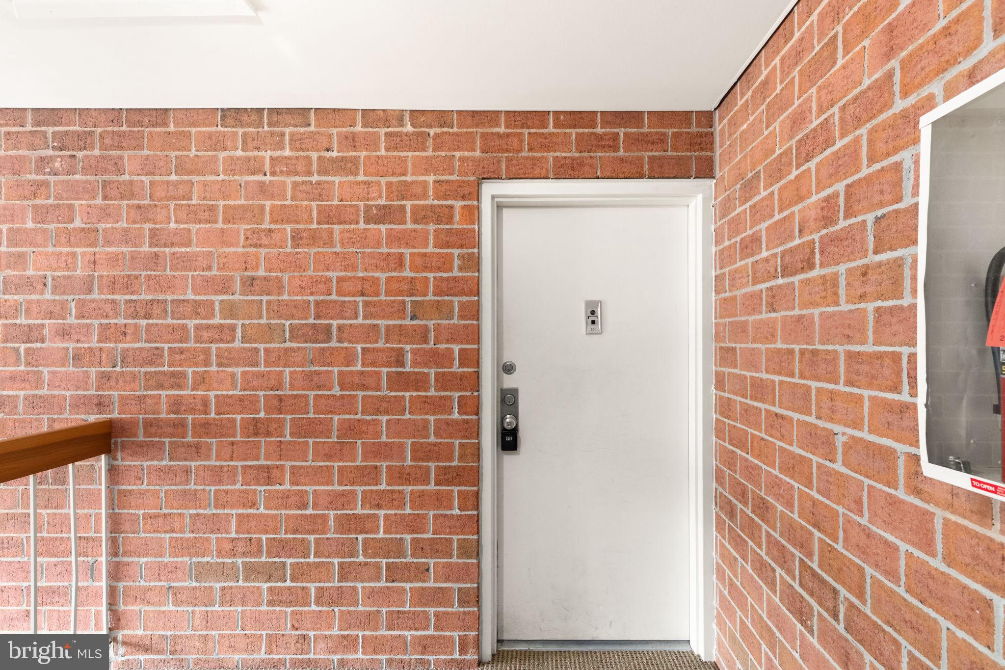 STAPLETON COURT GARDEN - Residential