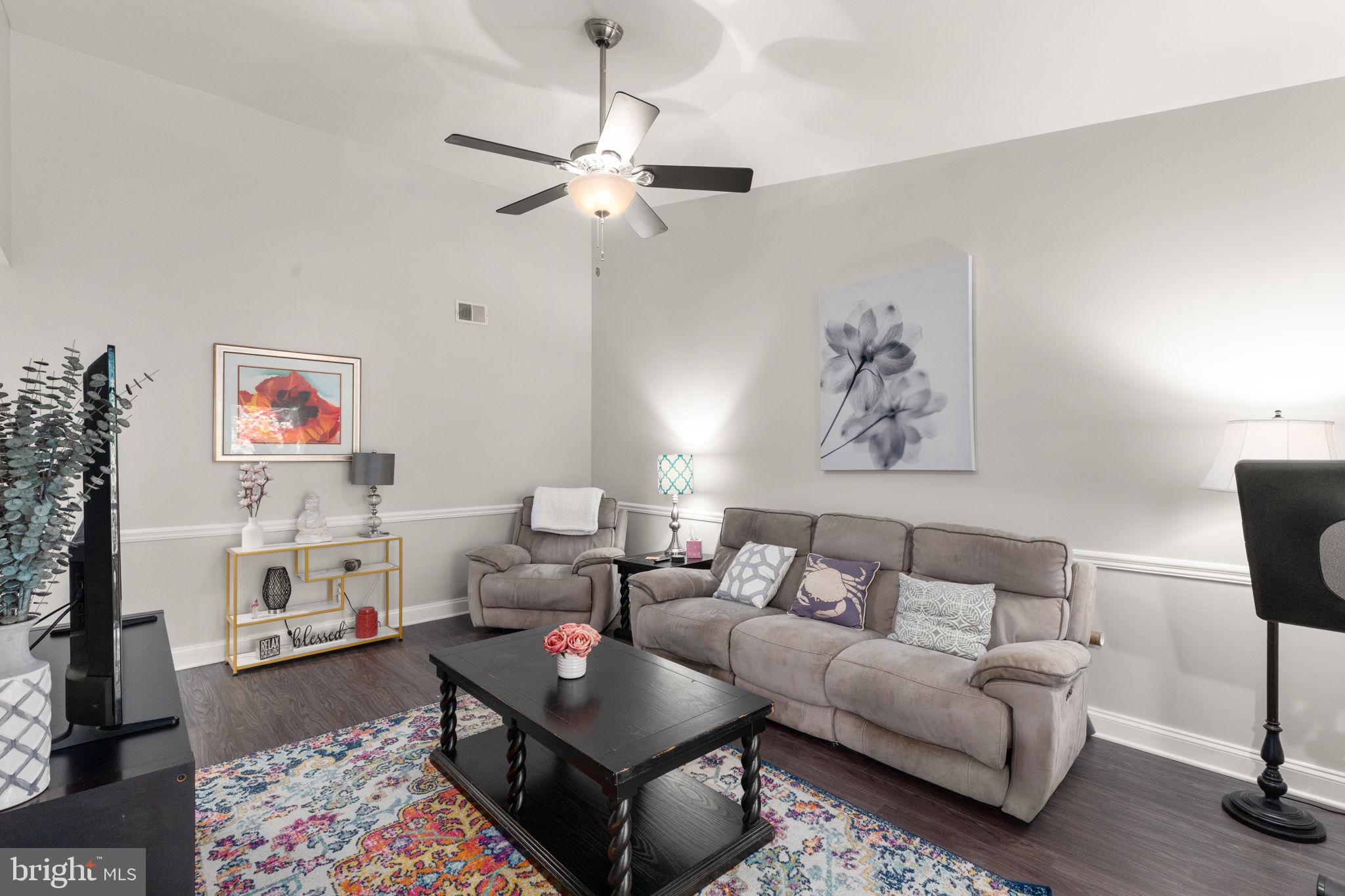 STAPLETON COURT GARDEN - Residential