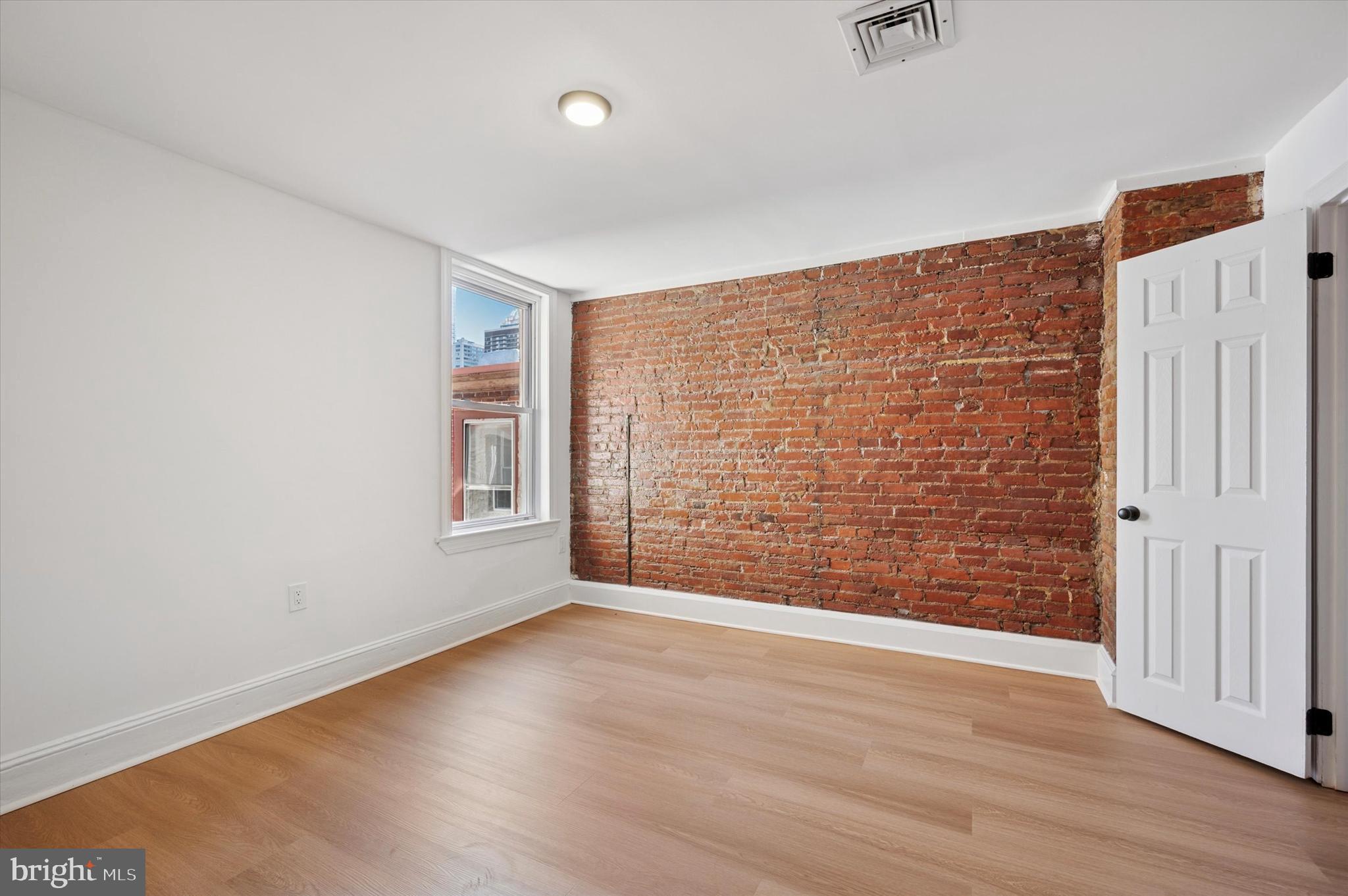 LOGAN SQUARE - Residential Lease