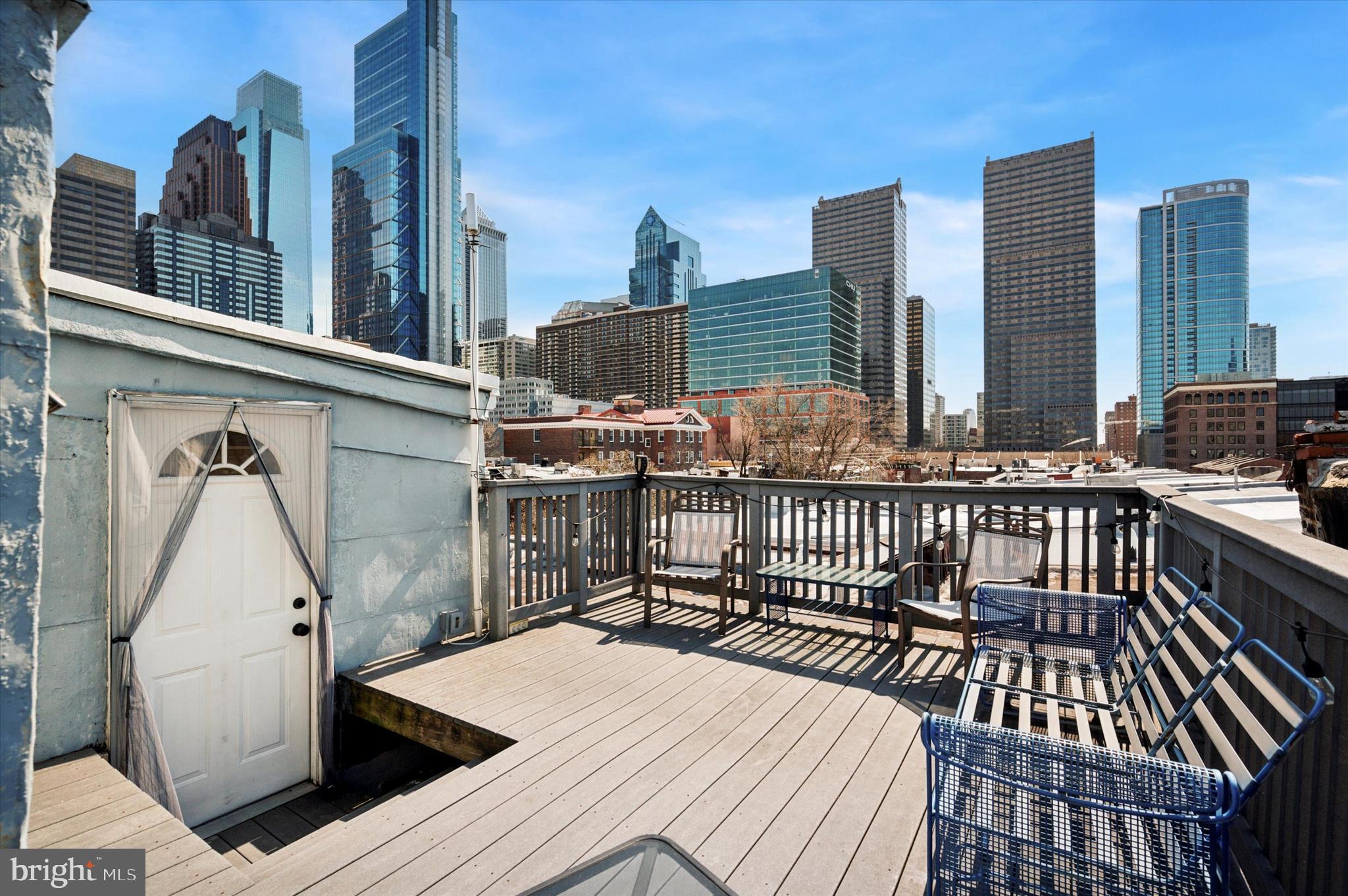 LOGAN SQUARE - Residential Lease