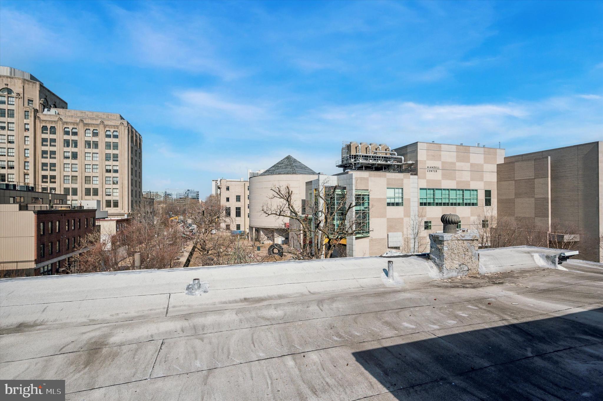 LOGAN SQUARE - Residential Lease