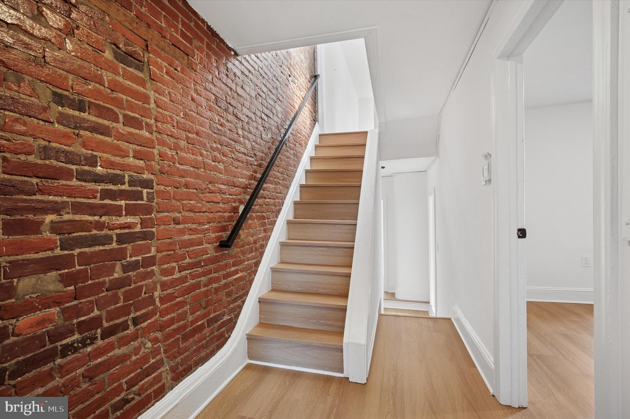 LOGAN SQUARE - Residential Lease