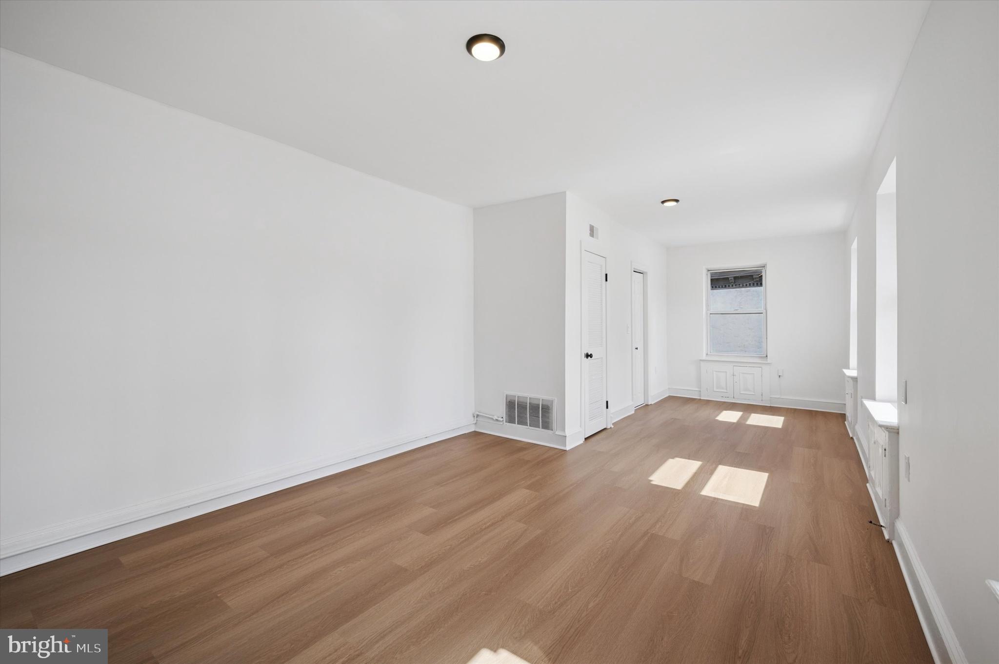 LOGAN SQUARE - Residential Lease