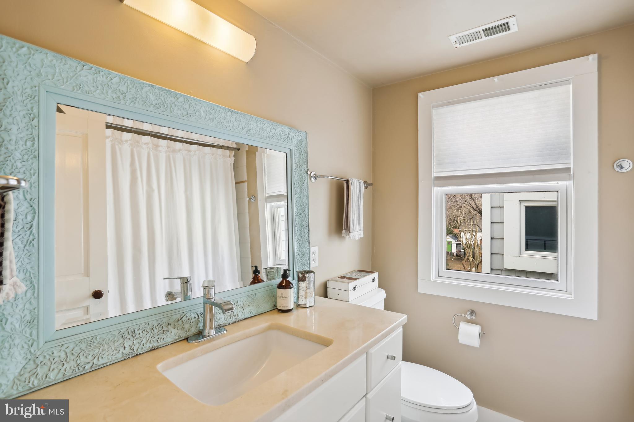 EASTPORT - Residential