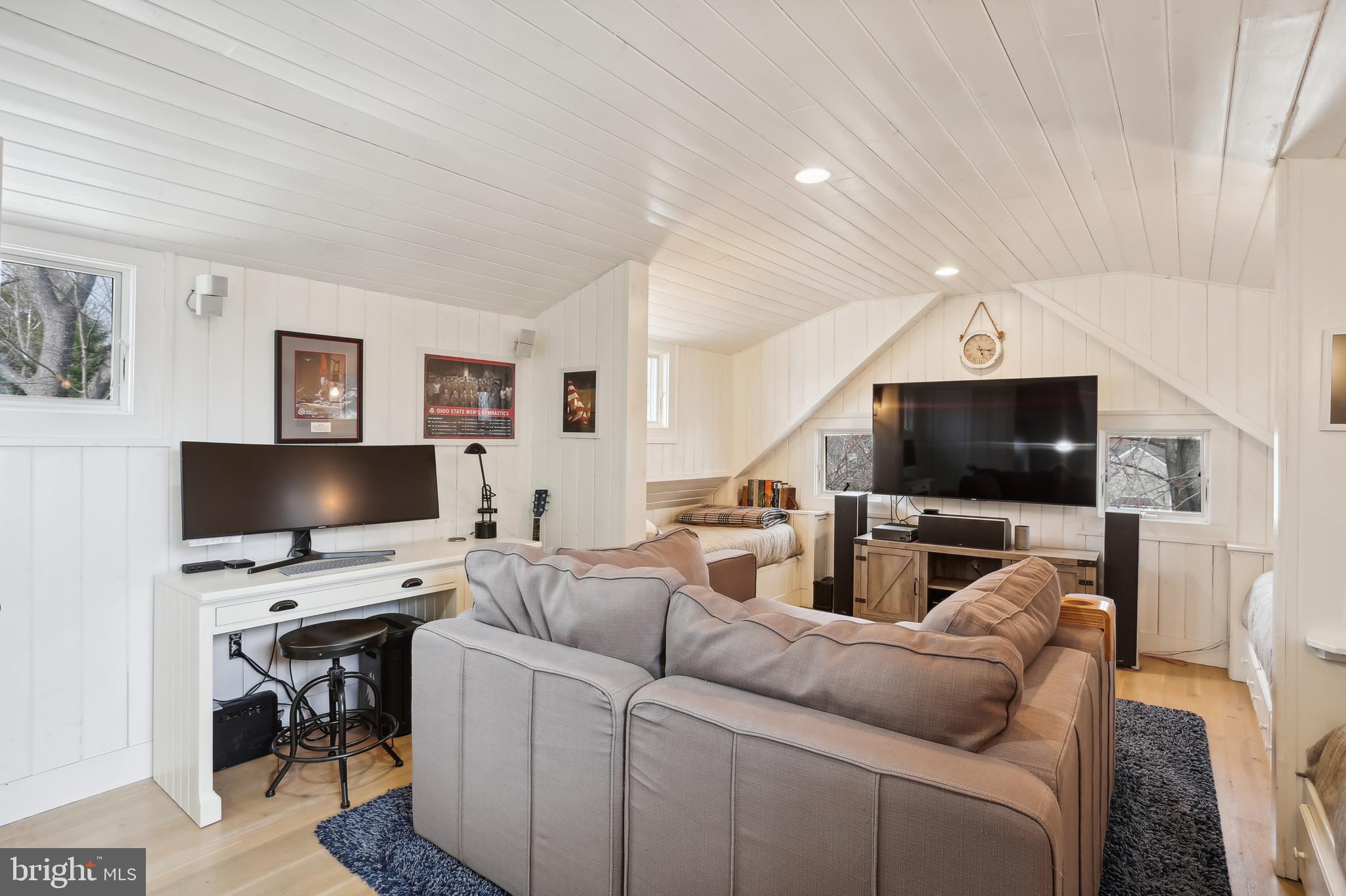 EASTPORT - Residential