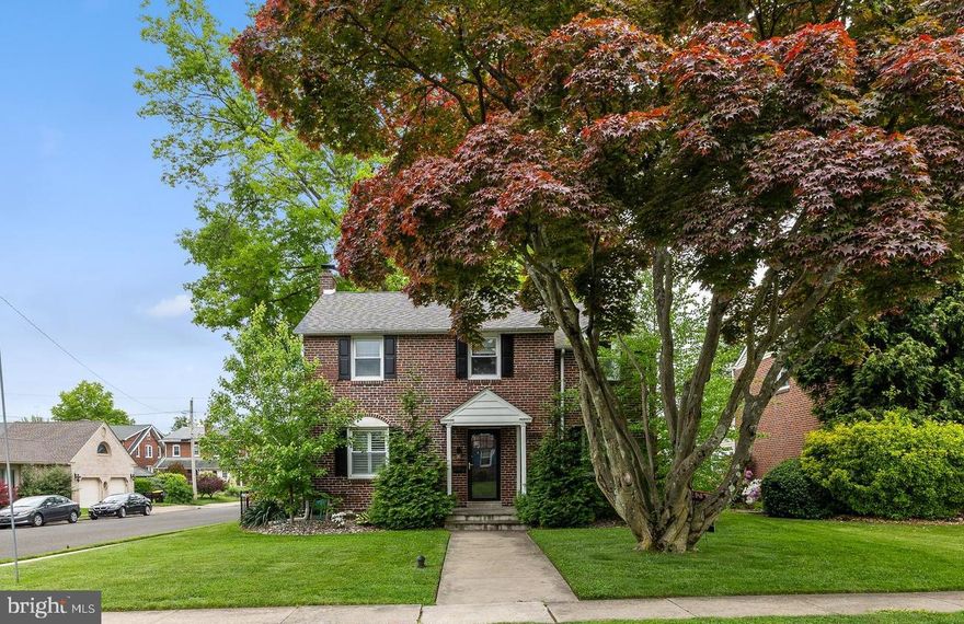 Welcome Home! Single Home available for immediate occupancy, pets welcome! Less than one mile from the Lansdale Train Station. In walking distance to shopping, downtown restaurants, and  White's Road Park- 33 Acres with Walking Path, Playground, Basketball Courts, Picnic Areas, Pool, Pavilion and so much more! This three bedroom home was beautifully renovated in 2019 and was just freshly repainted throughout. There is hardwood flooring throughout entire first floor, large family room, eat in kitchen, and bonus room perfect for an office or  game room. Second Floor has three generously sized bedrooms with lots of closet space and a full bathroom. The backyard is fully fenced in and has access to the driveway for plenty off of street parking. Make your appointment today! Option to pay additional monthly fee for pet or one time nonrefundable pet fee- contact agent for details.