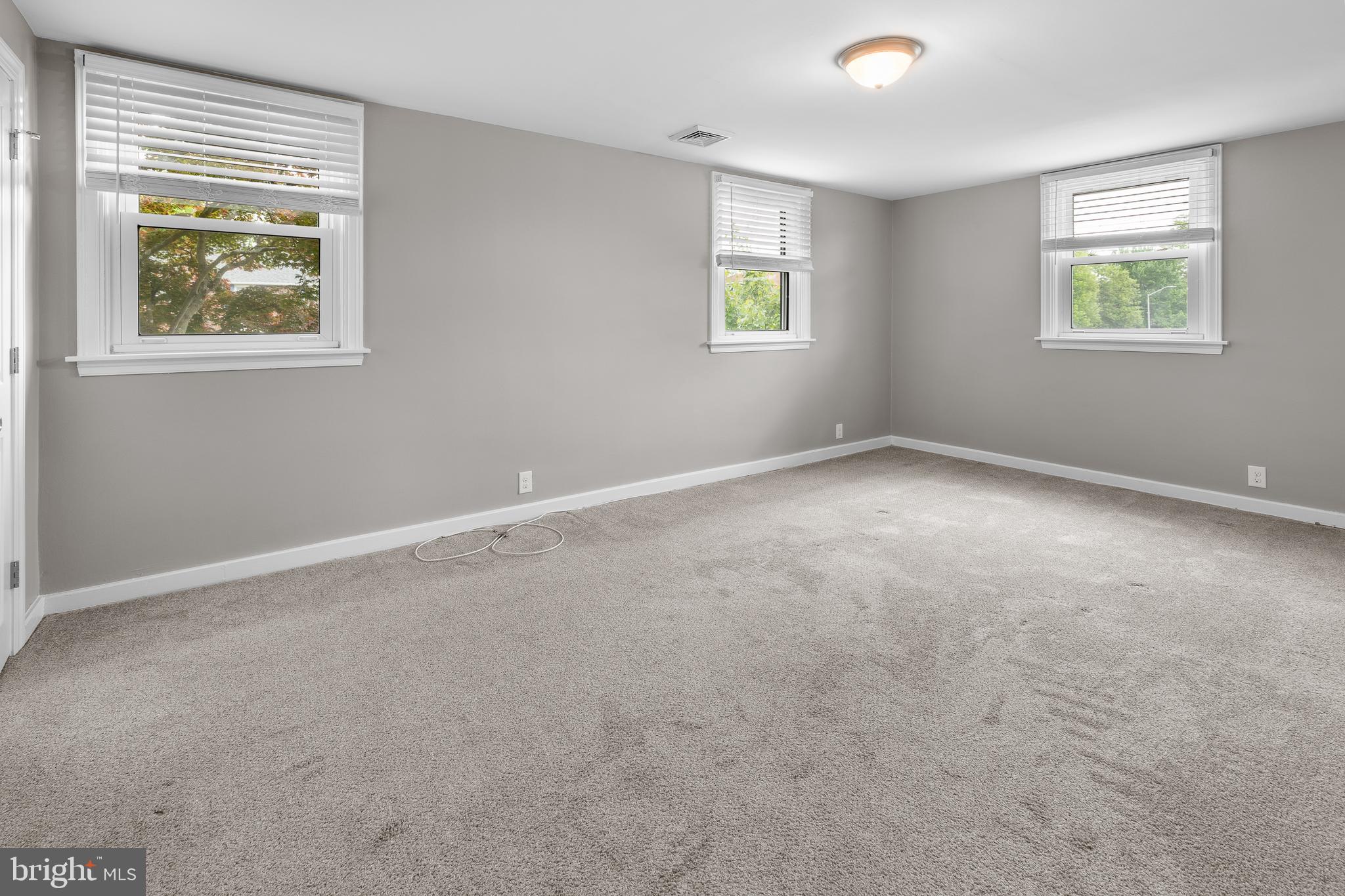 WEST WARD - Residential Lease