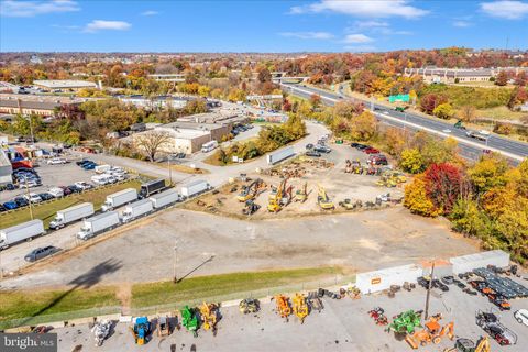 Photo of 3828 Washington Boulevard, BALTIMORE, MD 21227 (MLS # MDBC2150082)