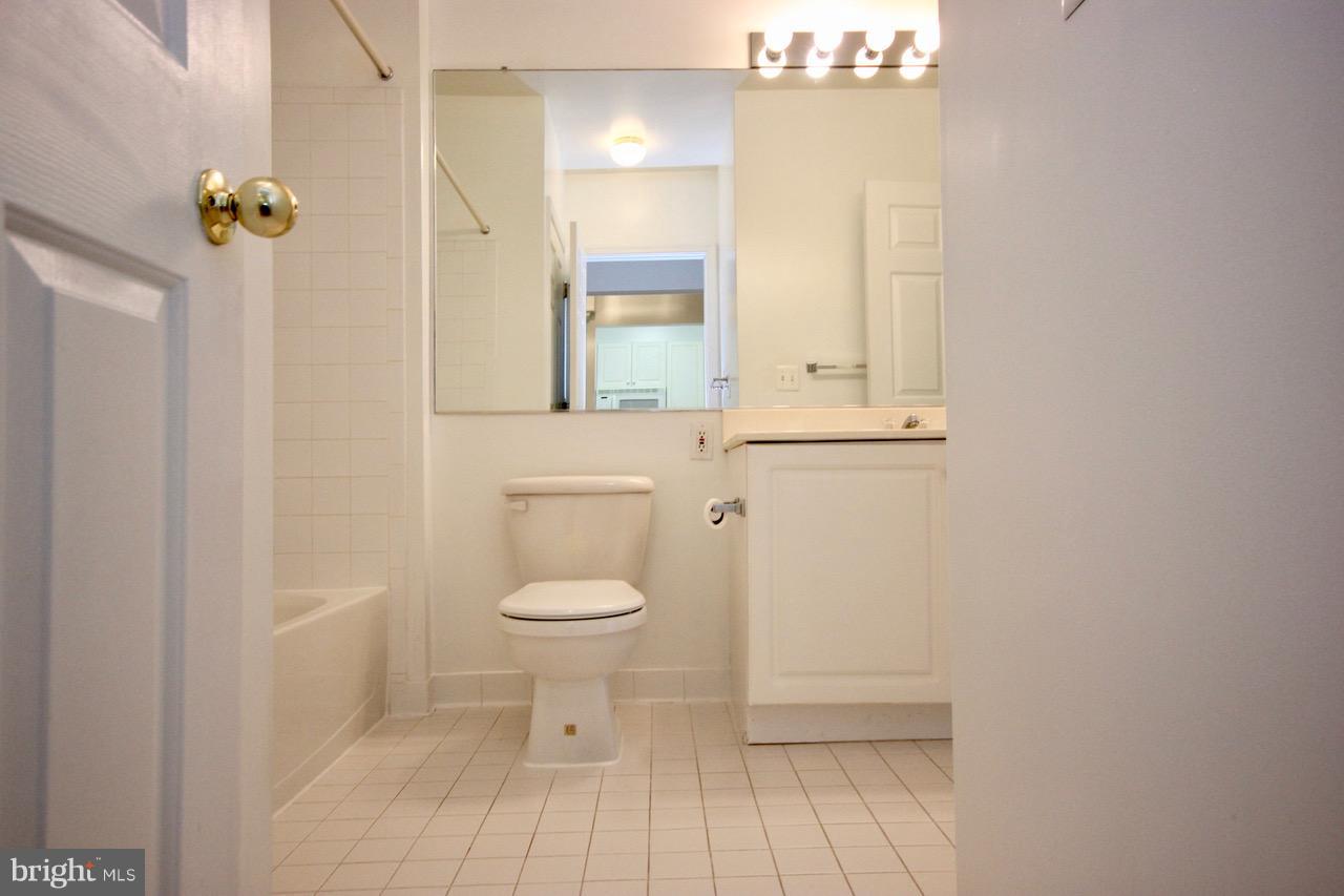 THE PAVILION - Residential Lease