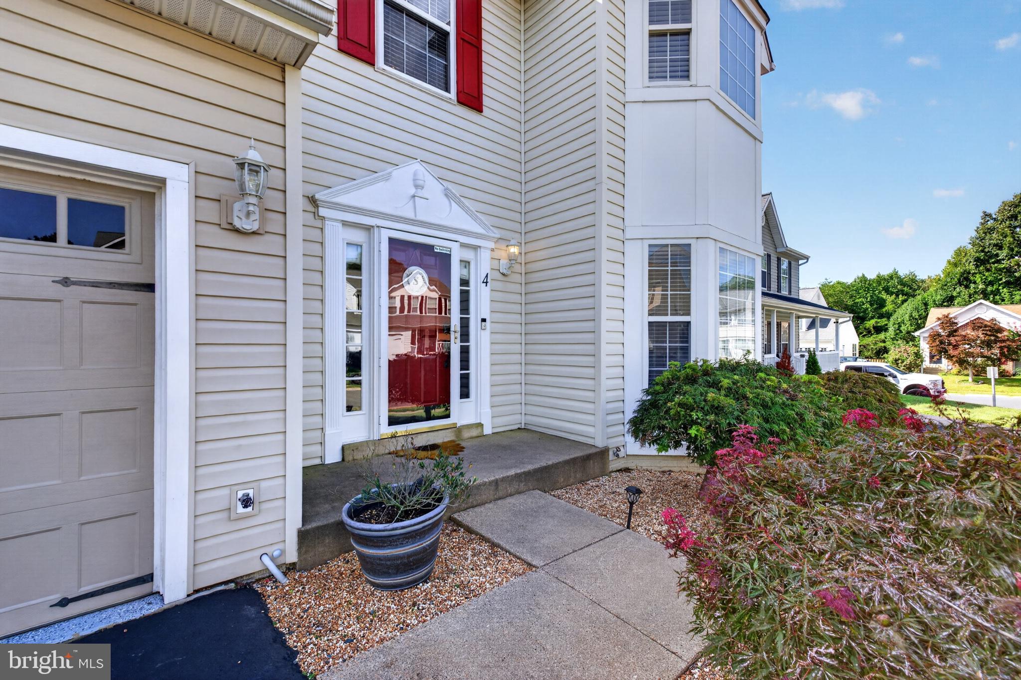 4 CARISSA COURT