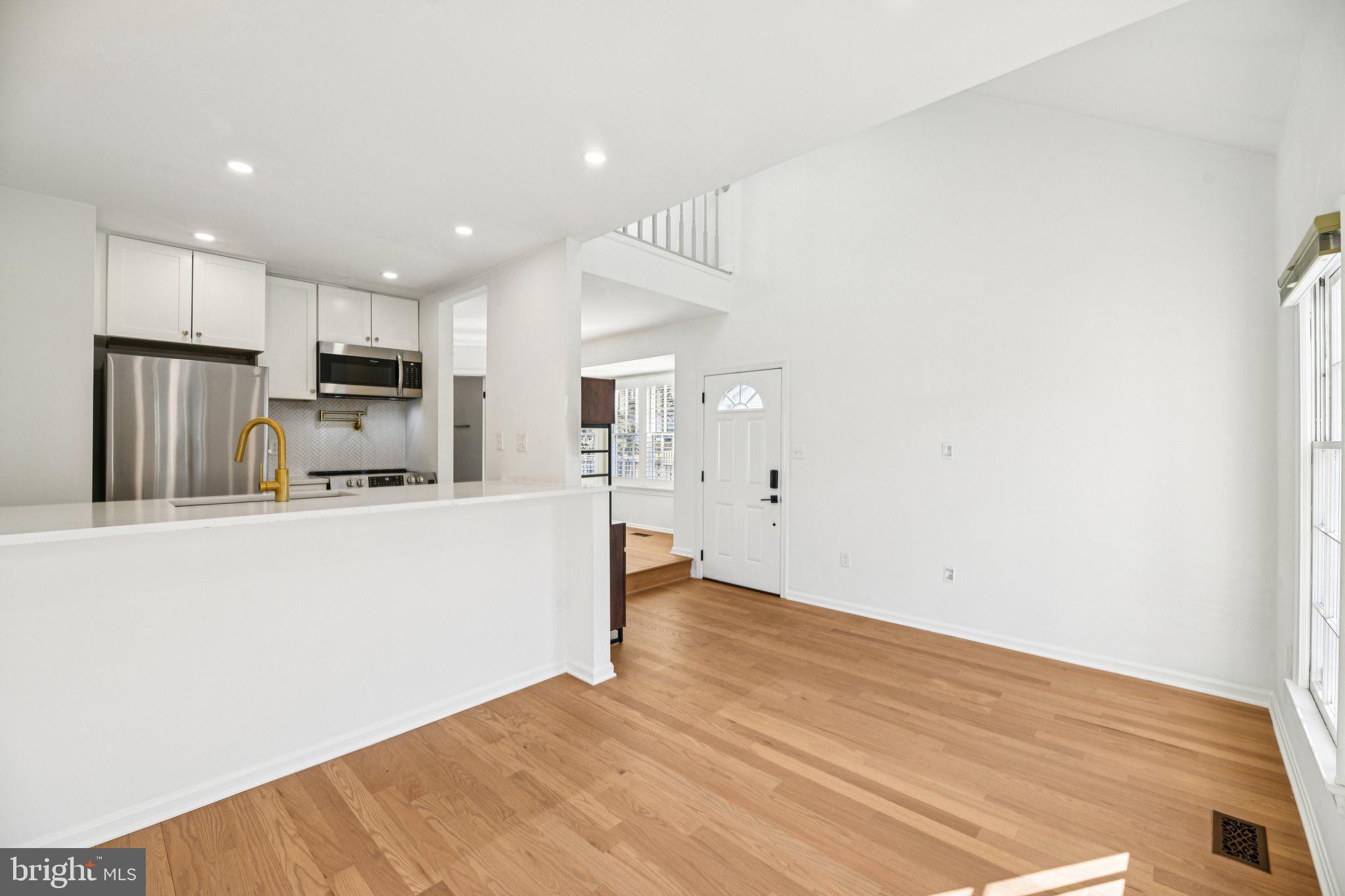 6347 CHIMNEY WOOD COURT