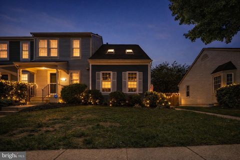 6347 CHIMNEY WOOD COURT ALEXANDRIA VA 22306