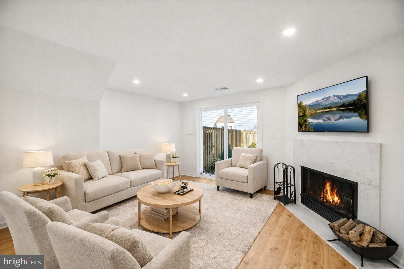 6347 CHIMNEY WOOD COURT