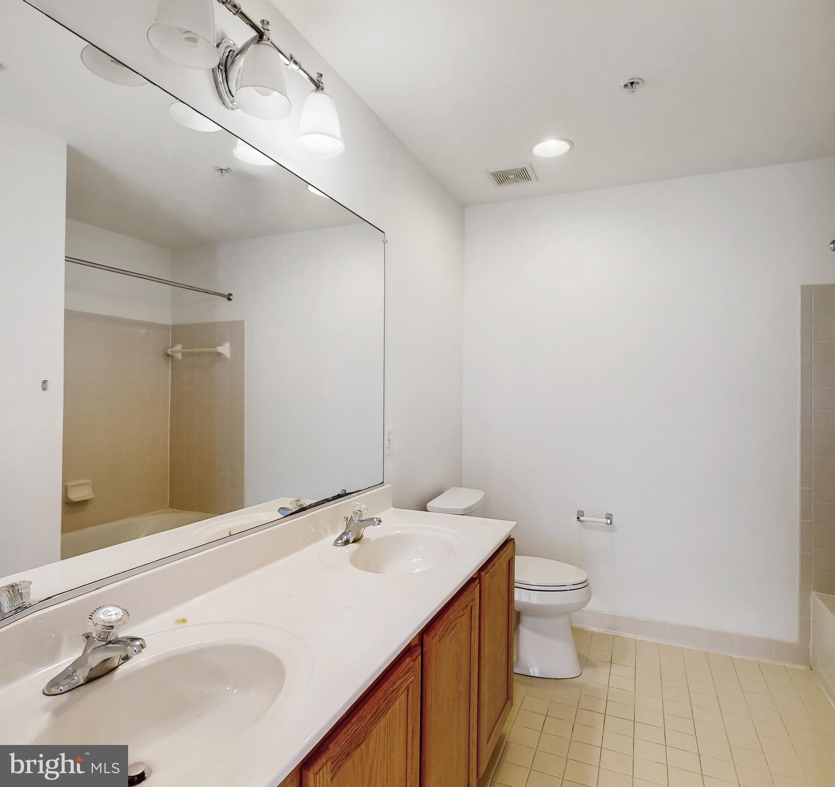 EMERSON - Residential Lease