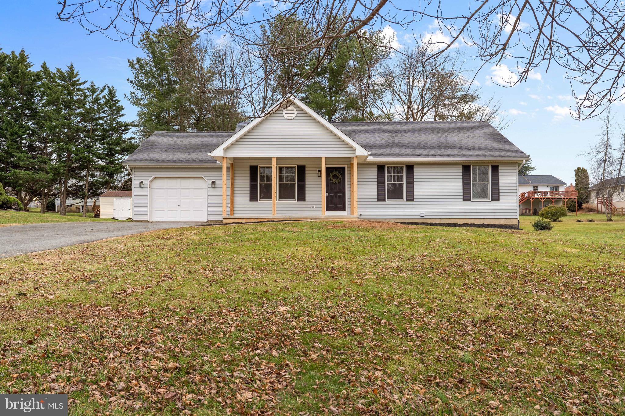 WALNUT MANOR - Residential