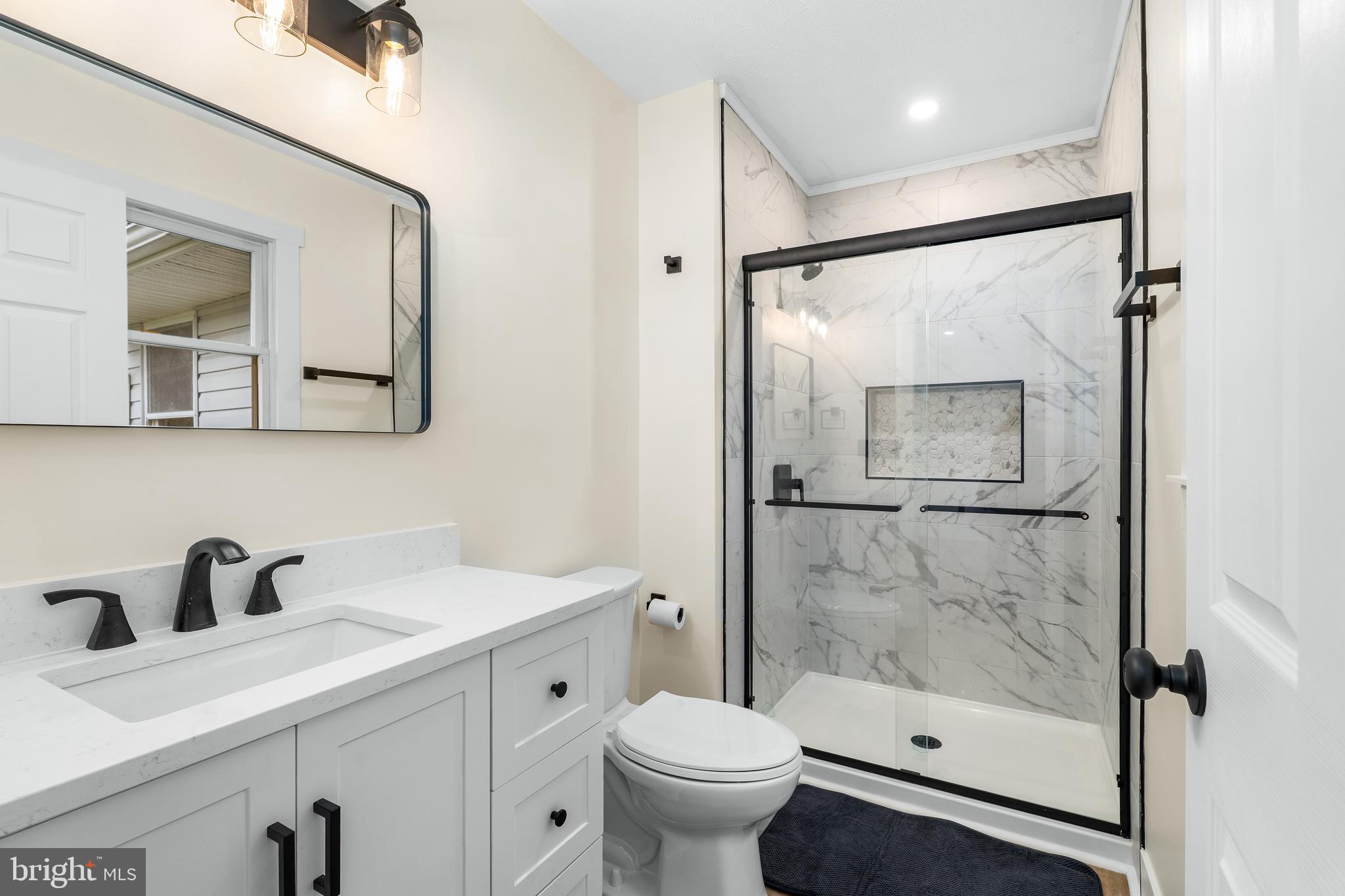 WALNUT MANOR - Residential