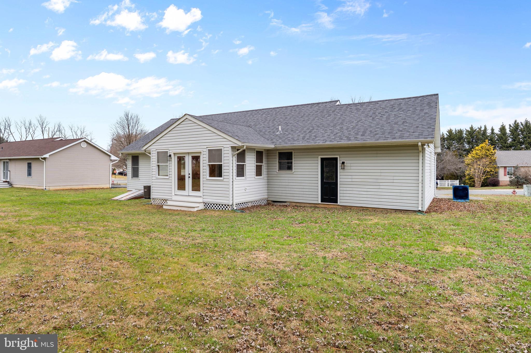 WALNUT MANOR - Residential