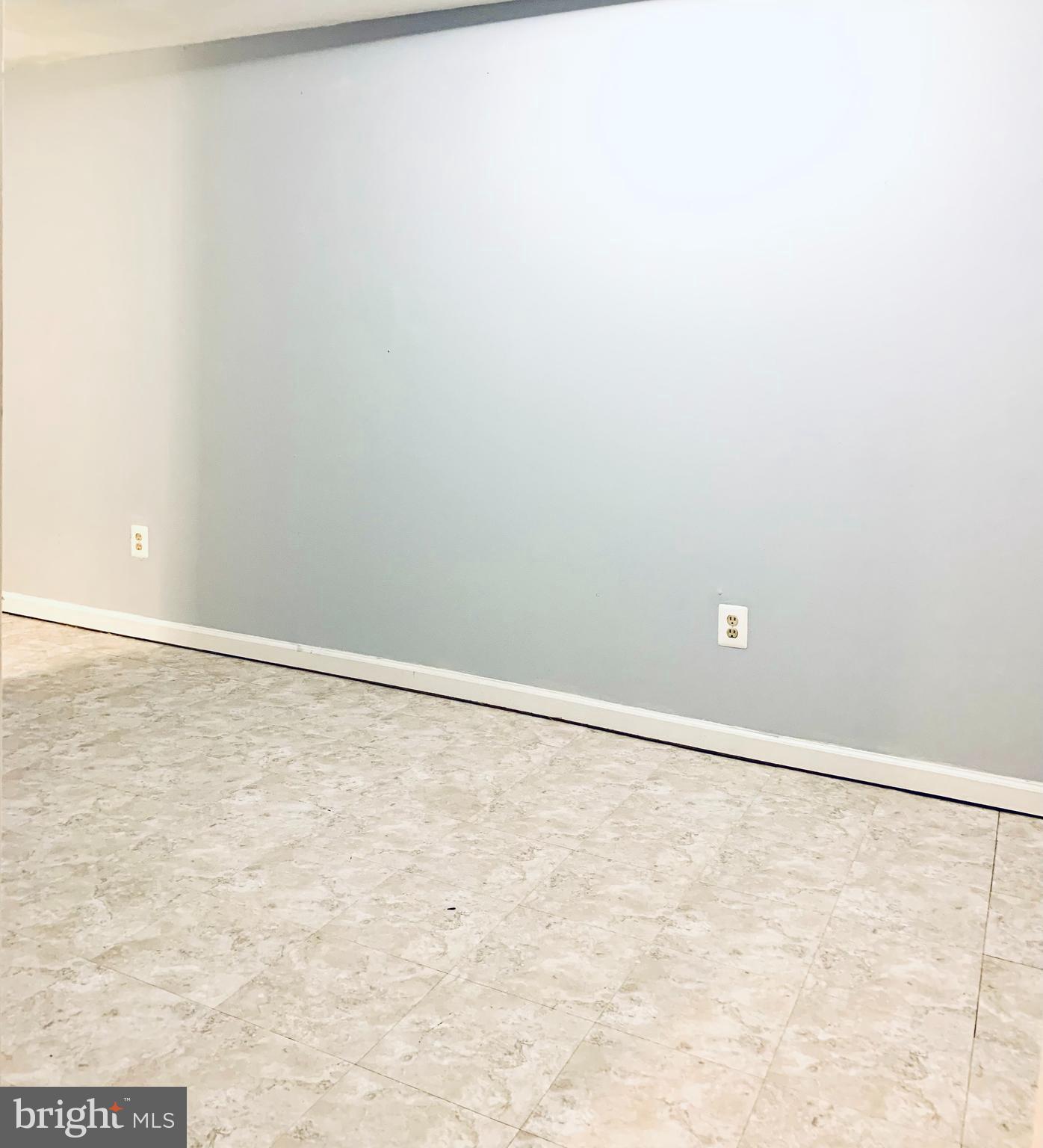 LONDON TOWN WEST - Residential