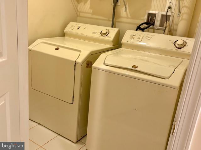 FOX MILL ESTATES - Residential Lease