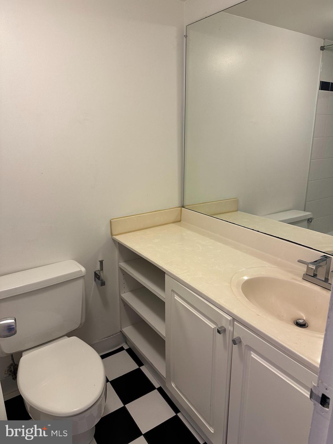 WILLOUGHBY OF CHEVY CHASE - Residential Lease