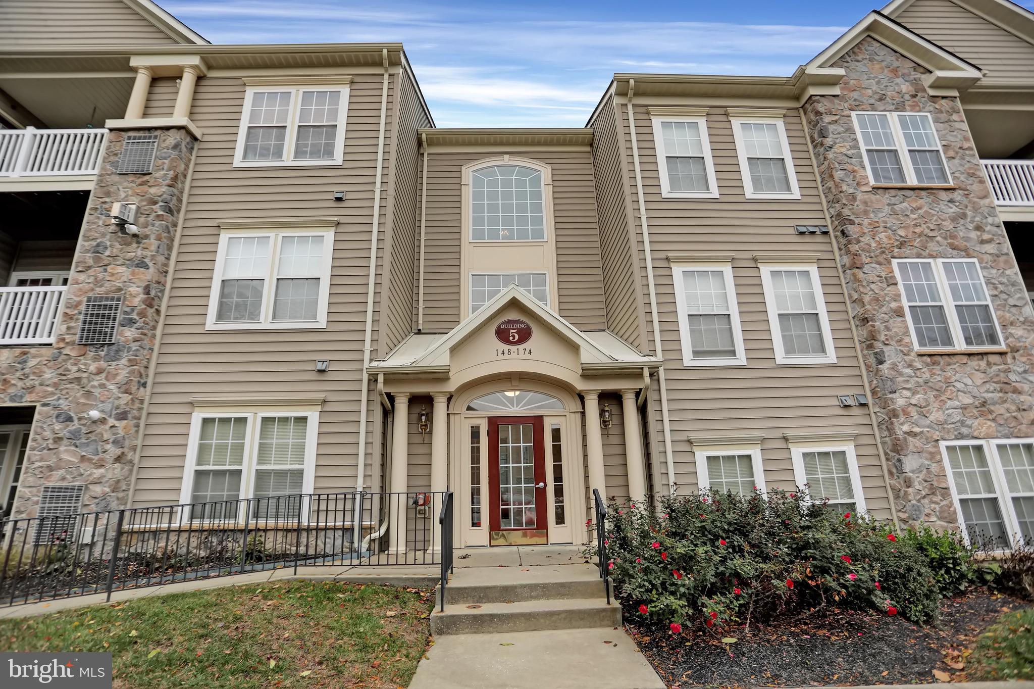 GLYNDON TRACE - Residential