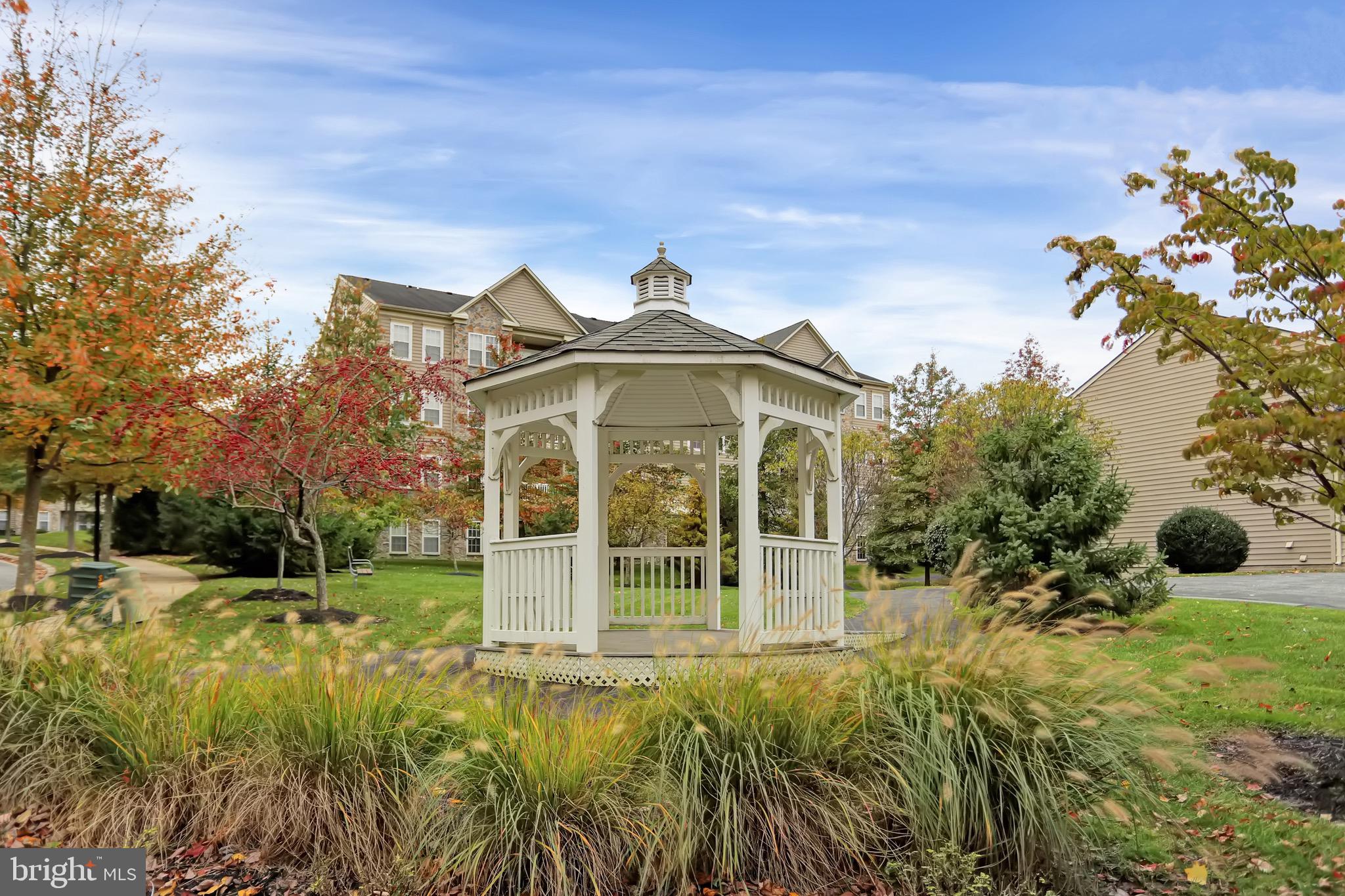 GLYNDON TRACE - Residential