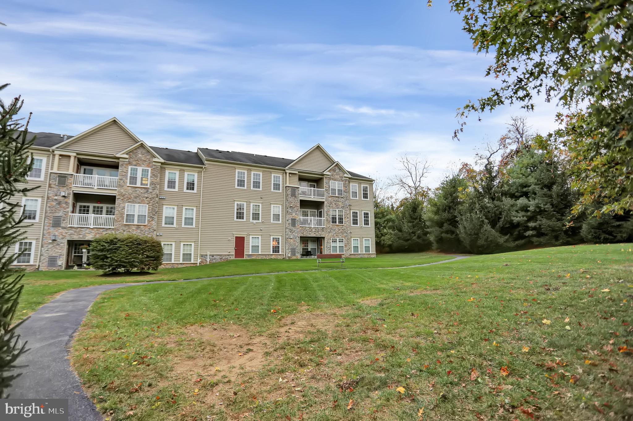 GLYNDON TRACE - Residential