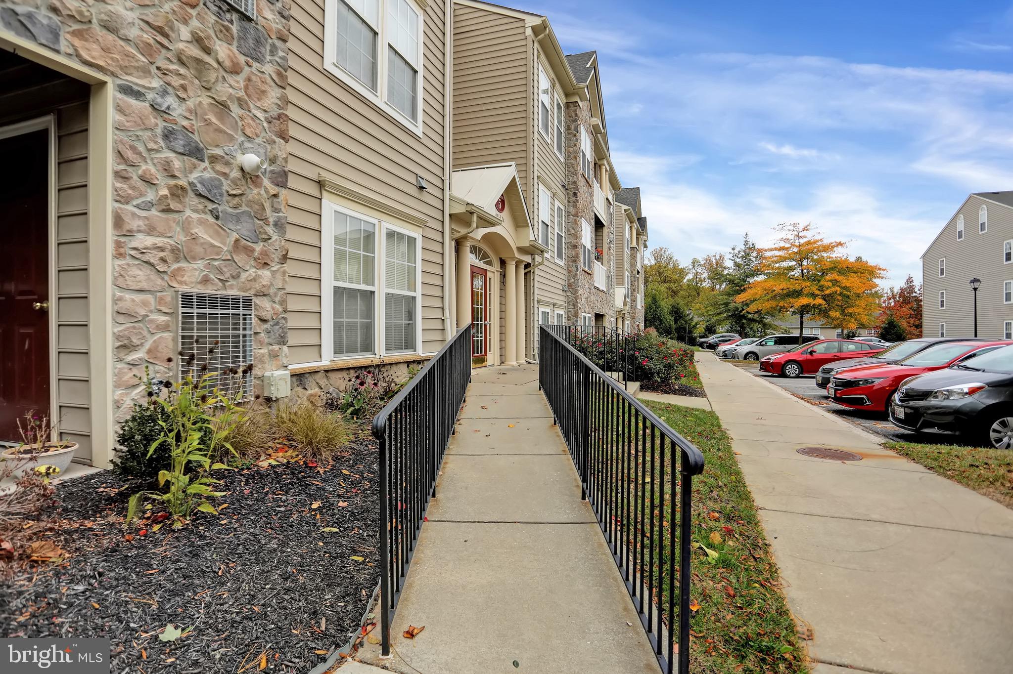 GLYNDON TRACE - Residential