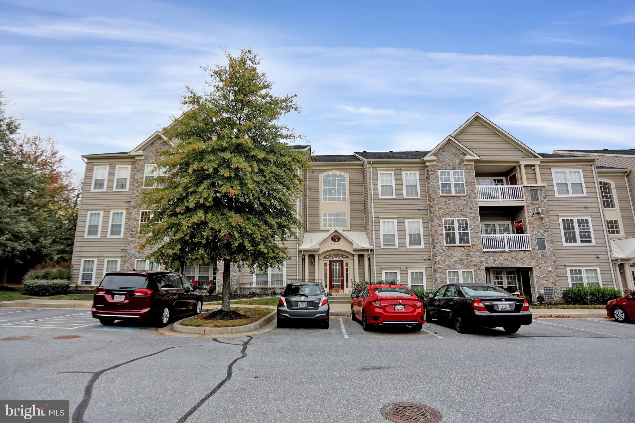 GLYNDON TRACE - Residential